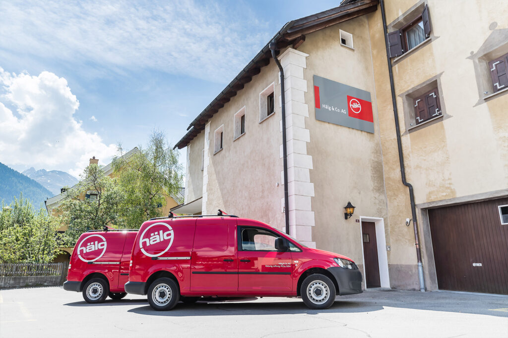 Vue extérieure de Hälg & Cie SA Samedan, une succursale de Hälg Group.