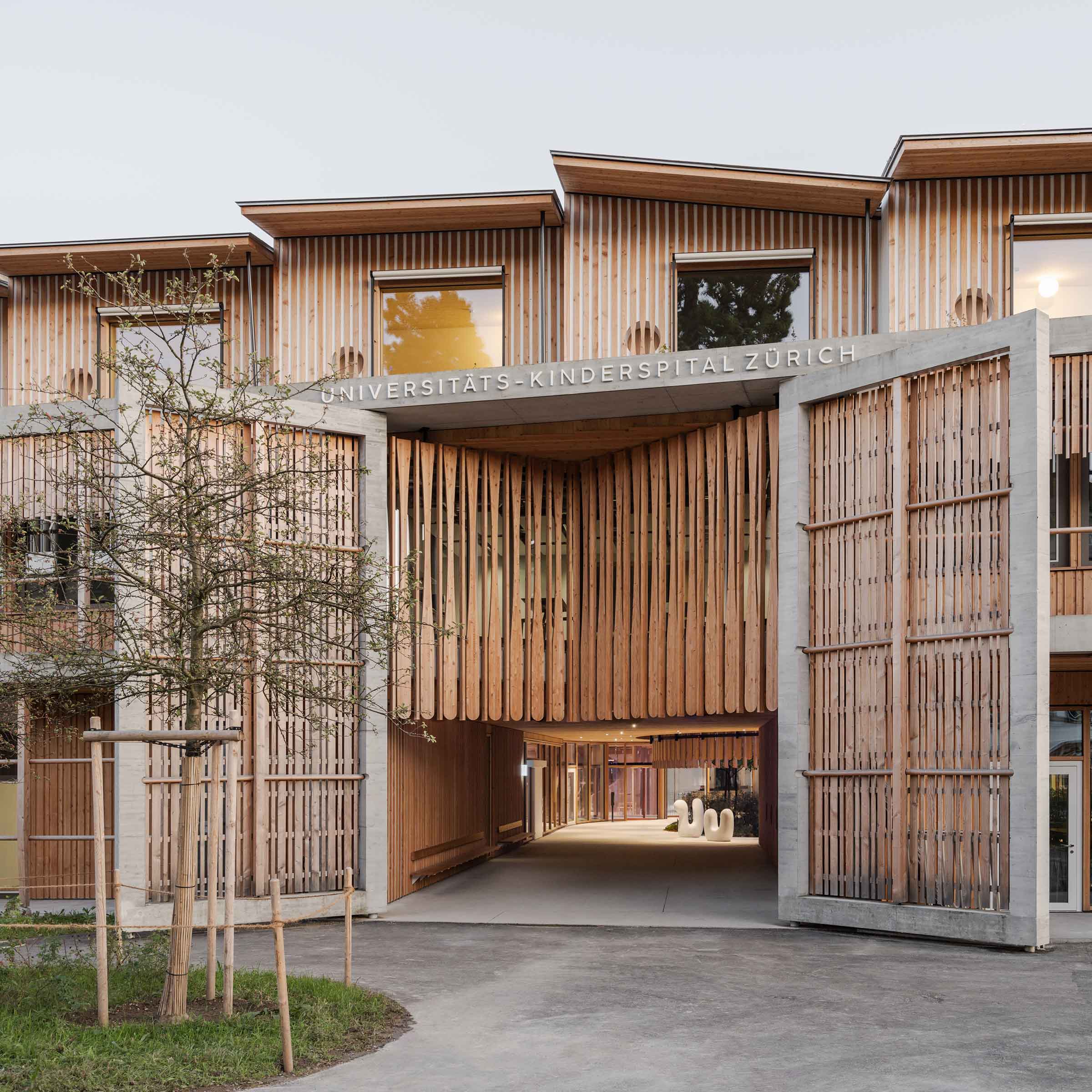 Der Eingang des Kispi, Kinderspital Zürich