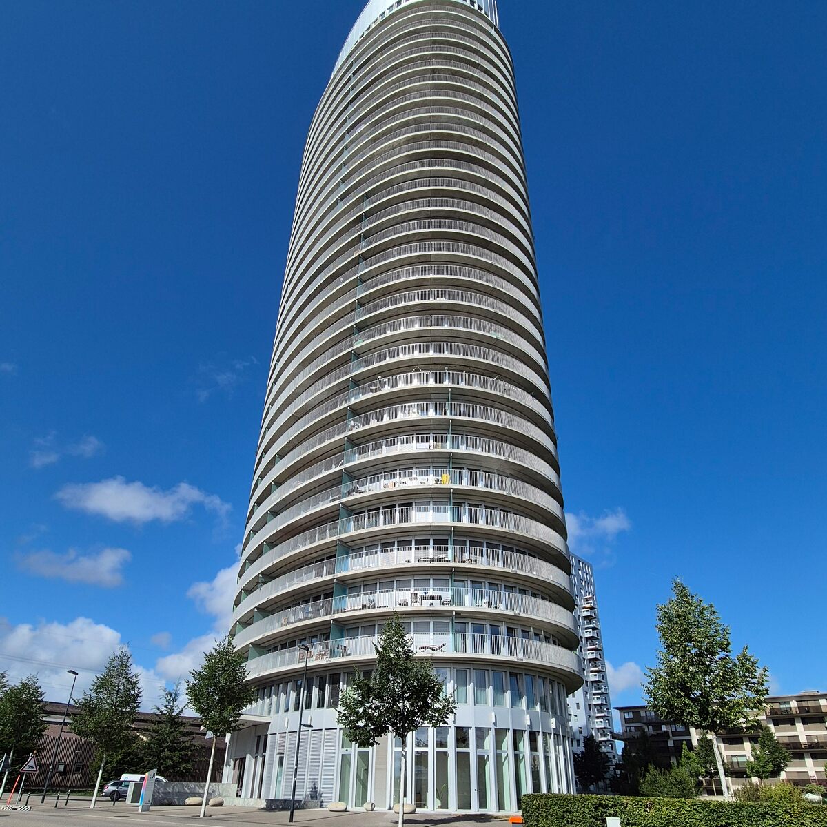 Jabee Tower in Dübendorf, Referenzprojekt der Hälg & Co. AG Winterthur