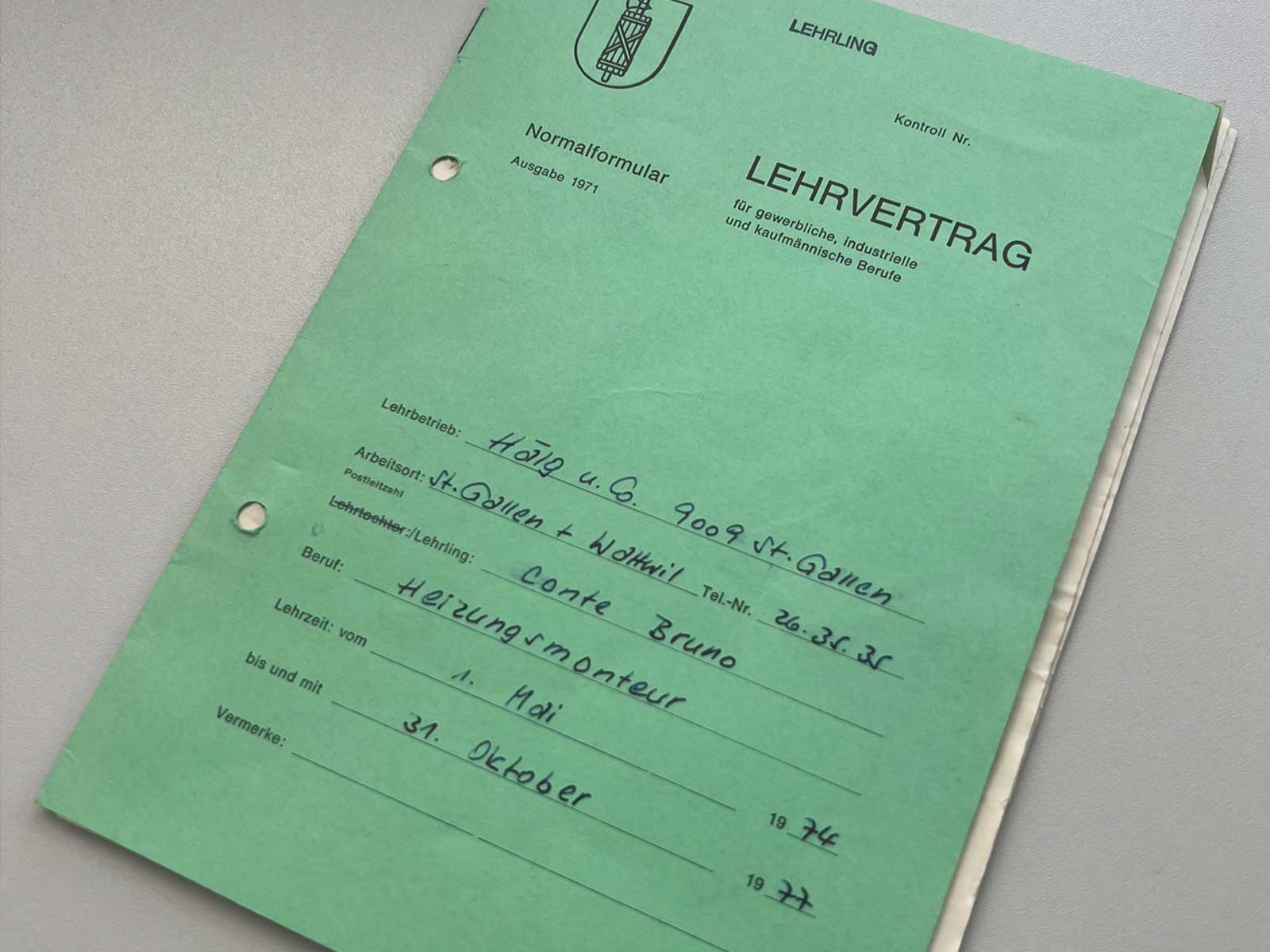 Bereits seine Lehre absolvierte Bruno Conte von 1974 bis 1977  bei der Hälg & Co. AG. 