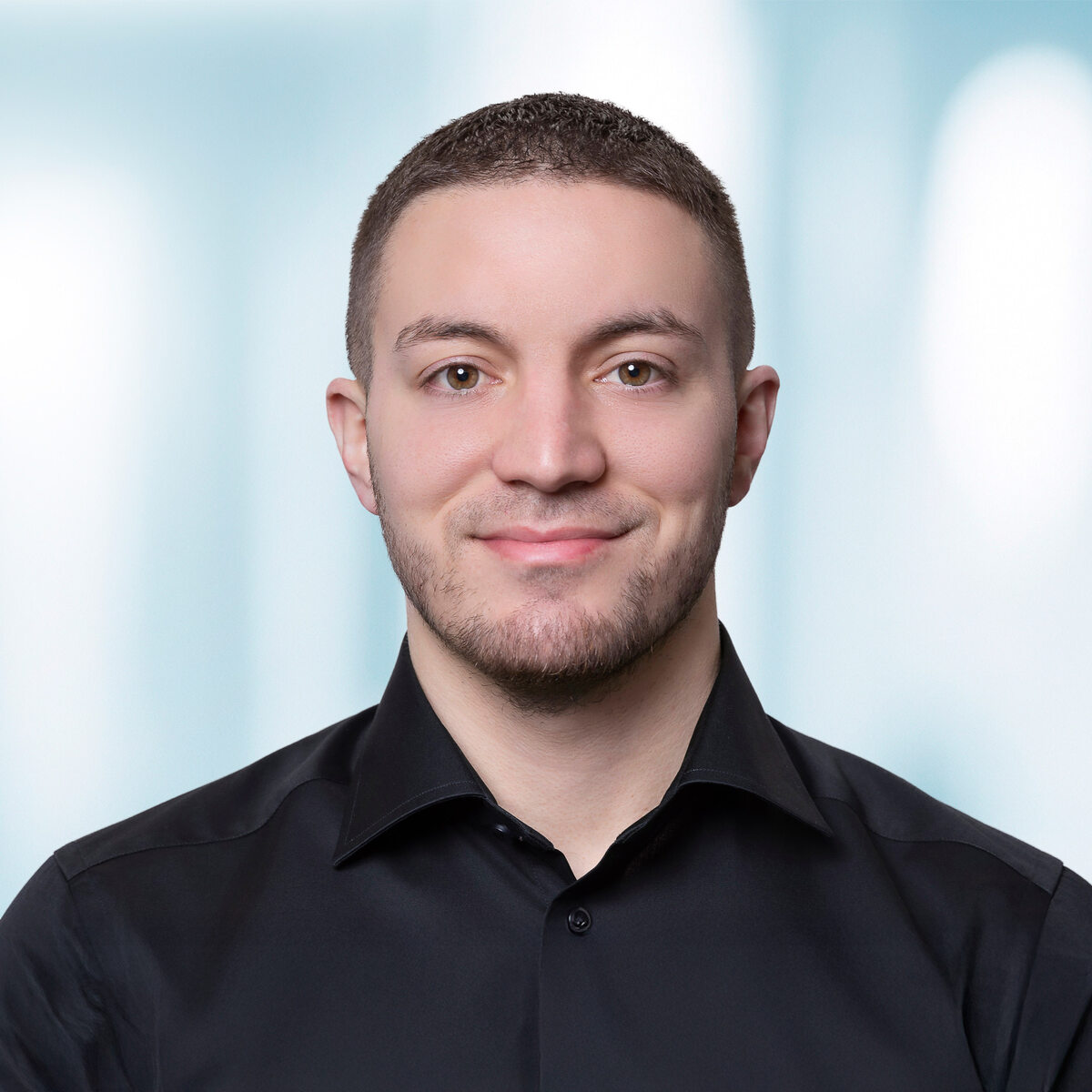 Yann Auderset, Hälg Group