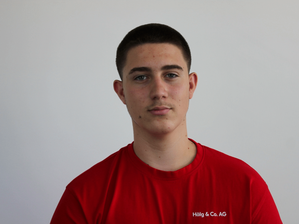 Alen Mujovic, Hälg Group