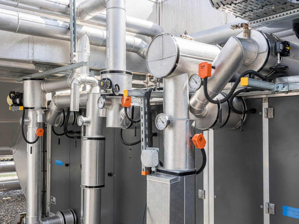 Gebäudetechnische Anlagen für das DSM Werk Sisseln, realisiert durch die Klima AG Basel