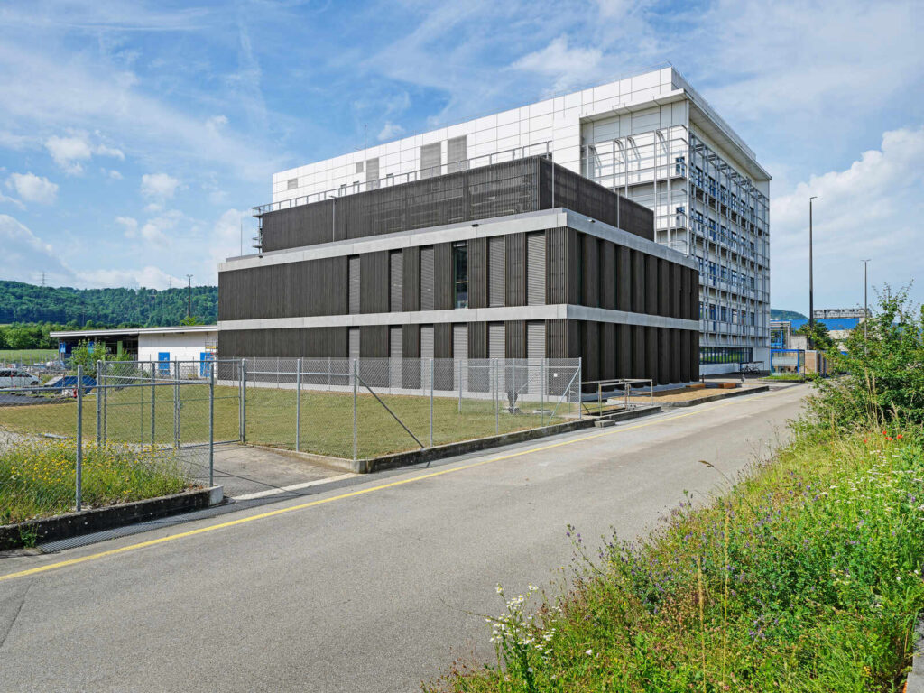 Gebäude DSM in Sisseln