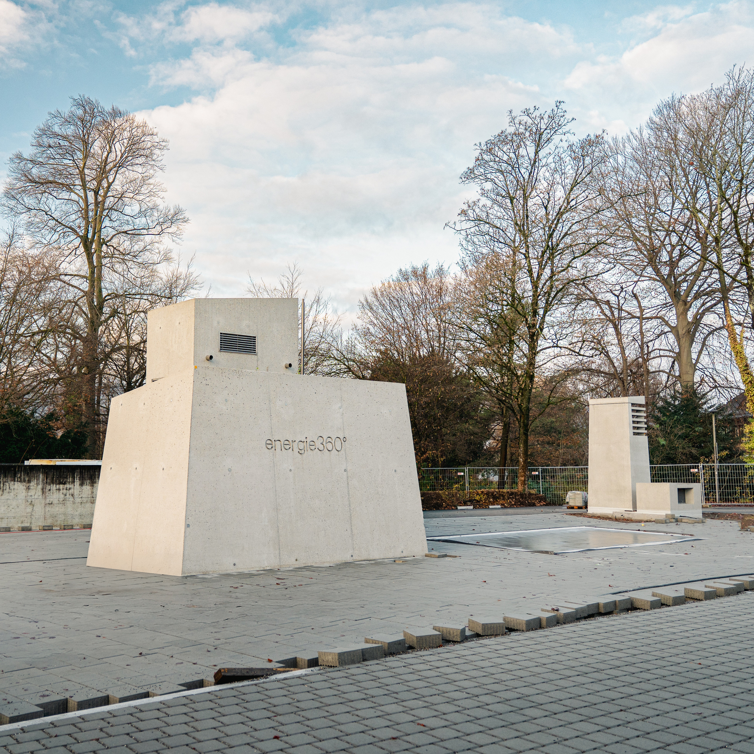 Hälg & Co. AG Zürich realisierte beim Neubau der Seewasserzentrale und der Sanierung der Gasheiz-zentrale die Anlagen für Heizung/Kälte.