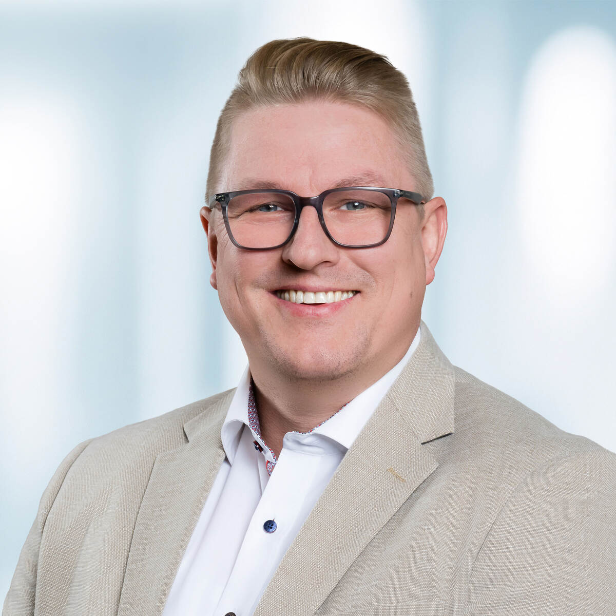 Réne Markewitz, Hälg Group