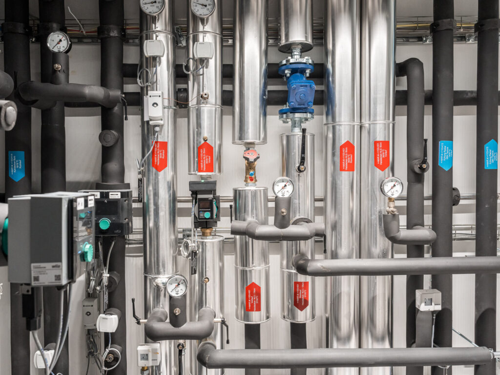 Neue Heizungsanlage bei der IWB Basel, installiert durch die Klima AG Basel