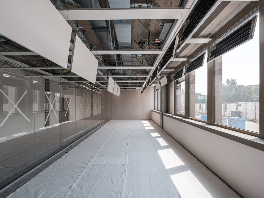 Lüftungskanäle für den Neubau des Kantonsspitals Aarau, installiert durch die Hälg & Co. AG Aarau