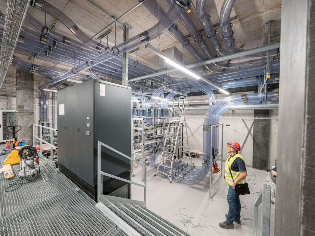 Heizung und Kälte für das Kantonsspital Aarau, installiert durch die Hälg & Co. AG Zürich