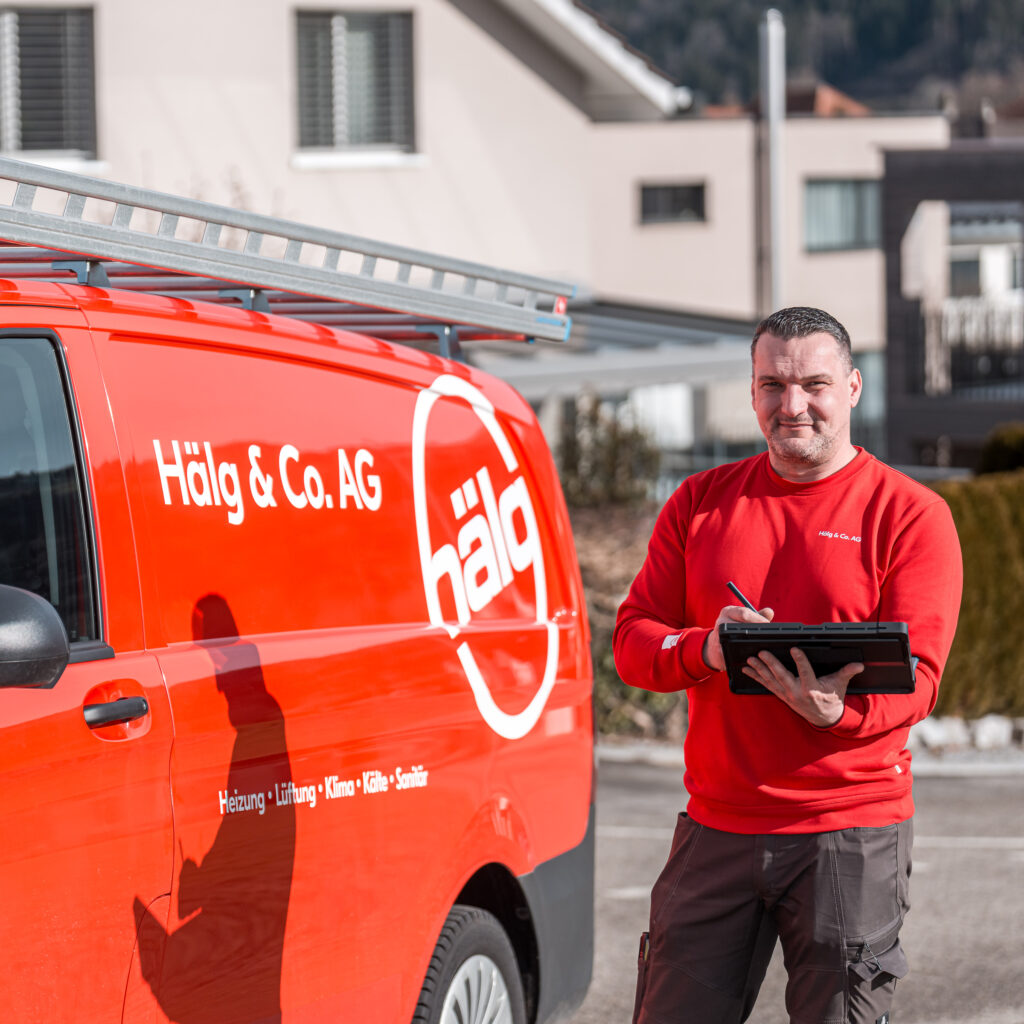 Servicetechniker der Hälg & Co. AG in Bütschwil