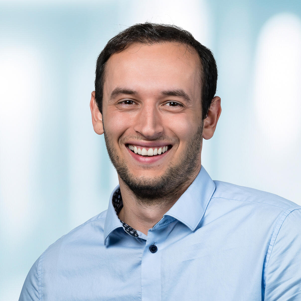 Arianit Salihaj, Hälg Group
